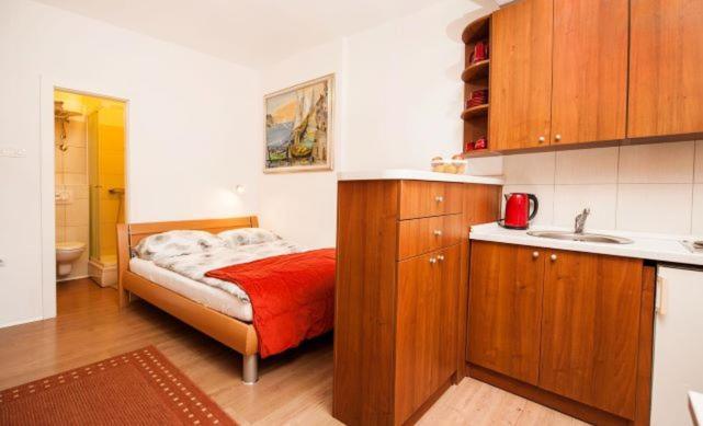 Centar 1 Private Room With Ensuite And Kitchenette Split Exteriér fotografie